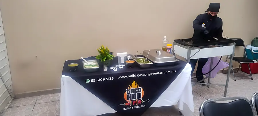 Parrilla con mesa de montaje